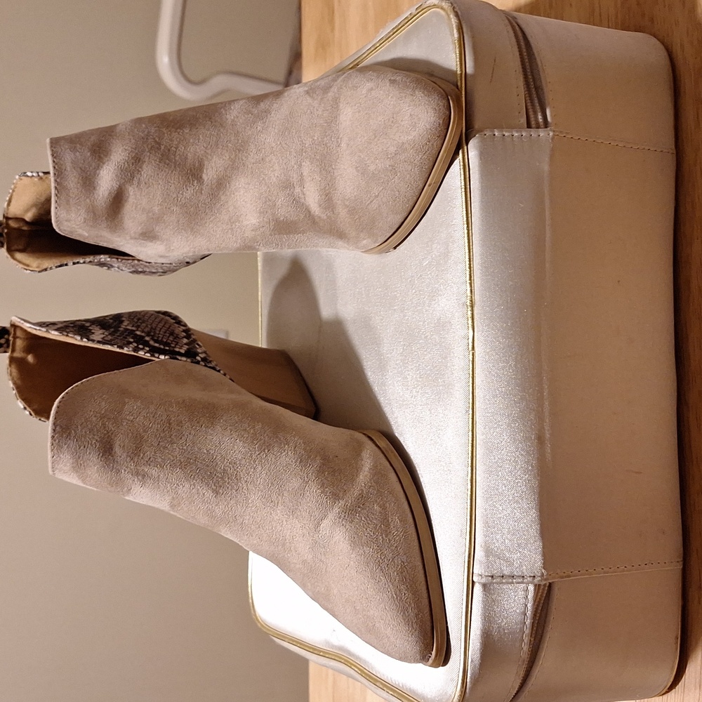 Vintage Qupid Beige Ankle Boots with Snakeskin Accent